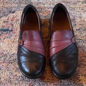 Aravon Danielle Leather Loafers